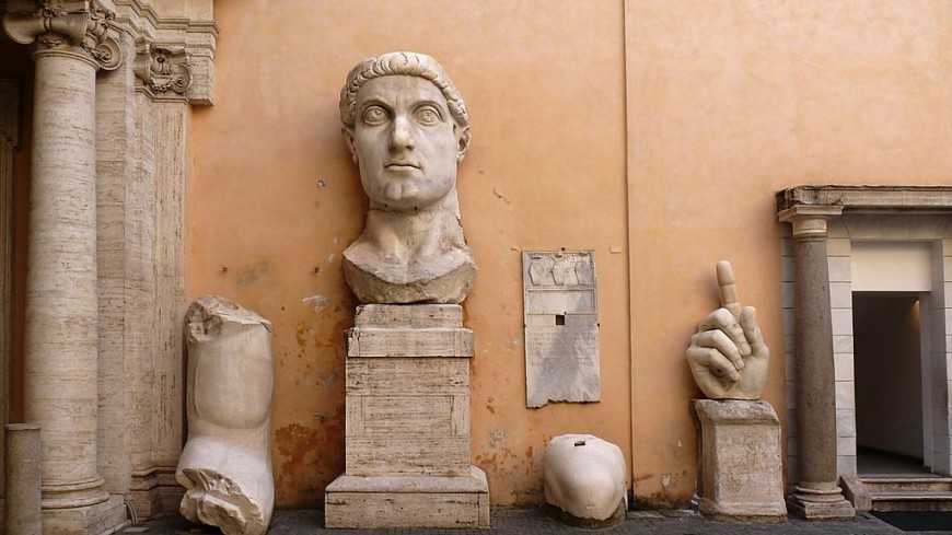 Кисть от бронзовой статуи римского императора Константина восстановлена спустя 500 лет
