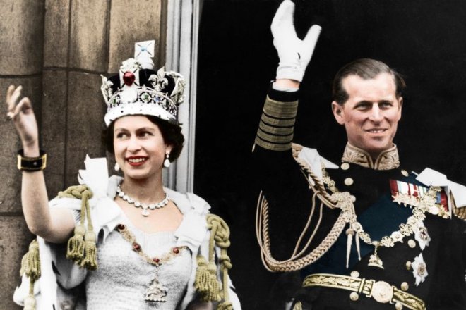 Королева Елизавета может уйти с поста монарха после 70-летнего правления